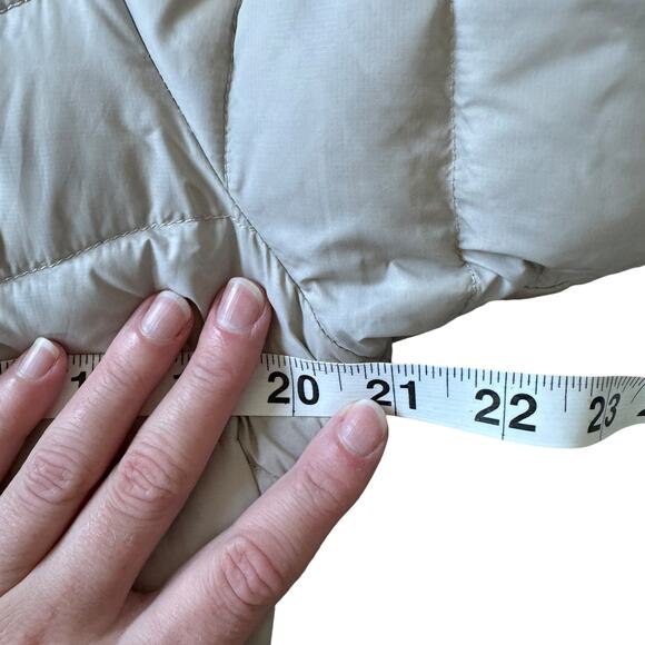 The North Face Light Grey Down Long Hooded Puffer Coat - Picture 10 of 12